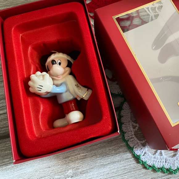 Lenox Disney 2022 “Mickey Snow Games” Christmas Ornament - Picture 3 of 8